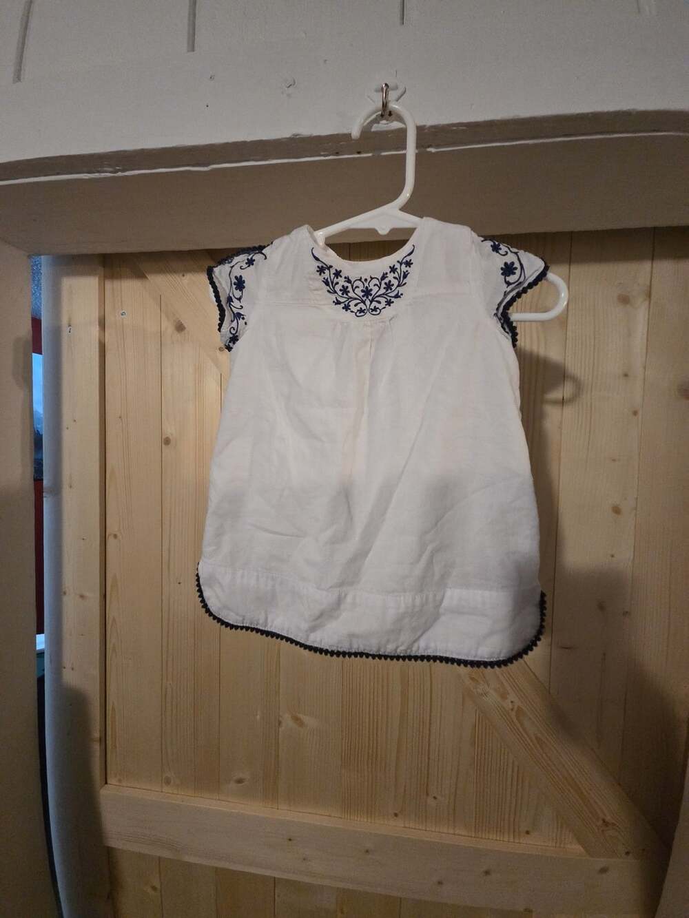 Maggie & Zoe White Blue Embroidered shirt